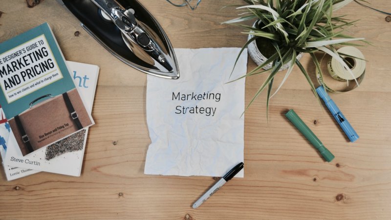 Escadarias e Pirâmides nos cursos online - marketing