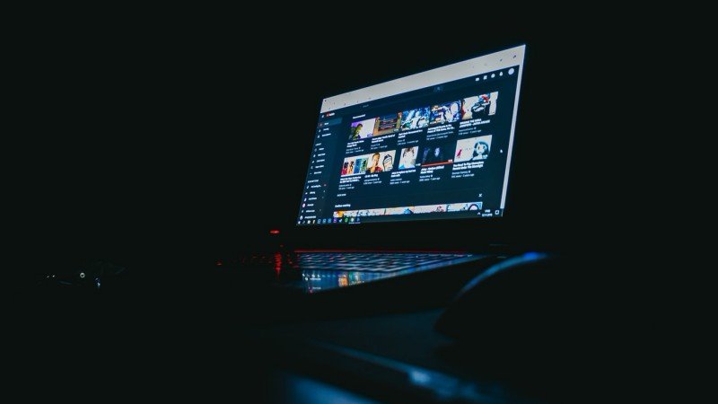 5 tentatívais inúteis de aumentar visitas no site - youtube site
